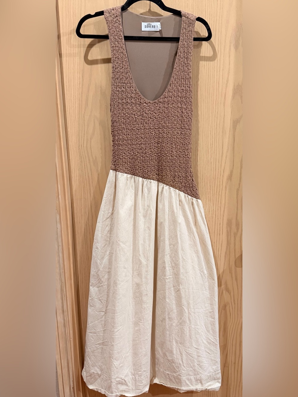 SOVERE Haven Dress Taupe Cream Textured Midi Dress Pockets Size M